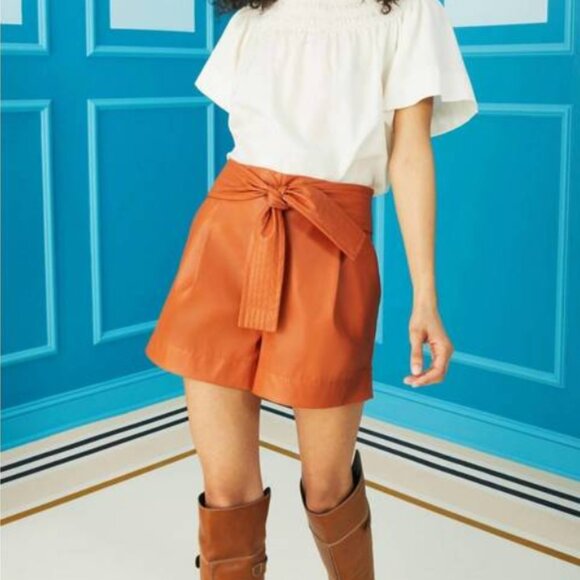 NWT Marie Oliver Size 4 Pixie High Rise Sienna Brown Vegan Leather Shorts - Picture 1 of 6